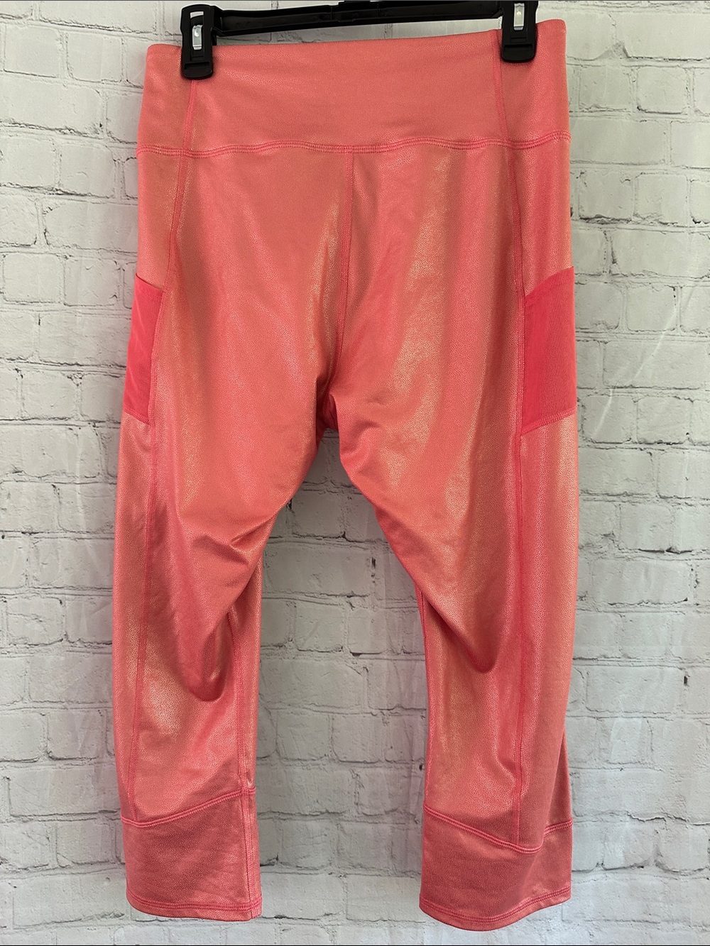 Puma Coral Pink V Front Crop Leggings with Side Pockets size L - Picture 7 of 11